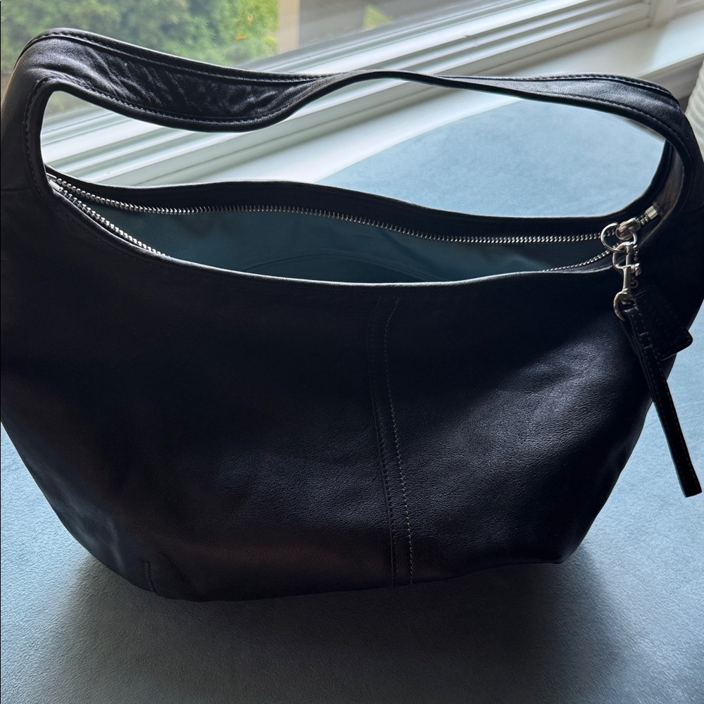 Coach Elegant Black Leather Hobo Bag